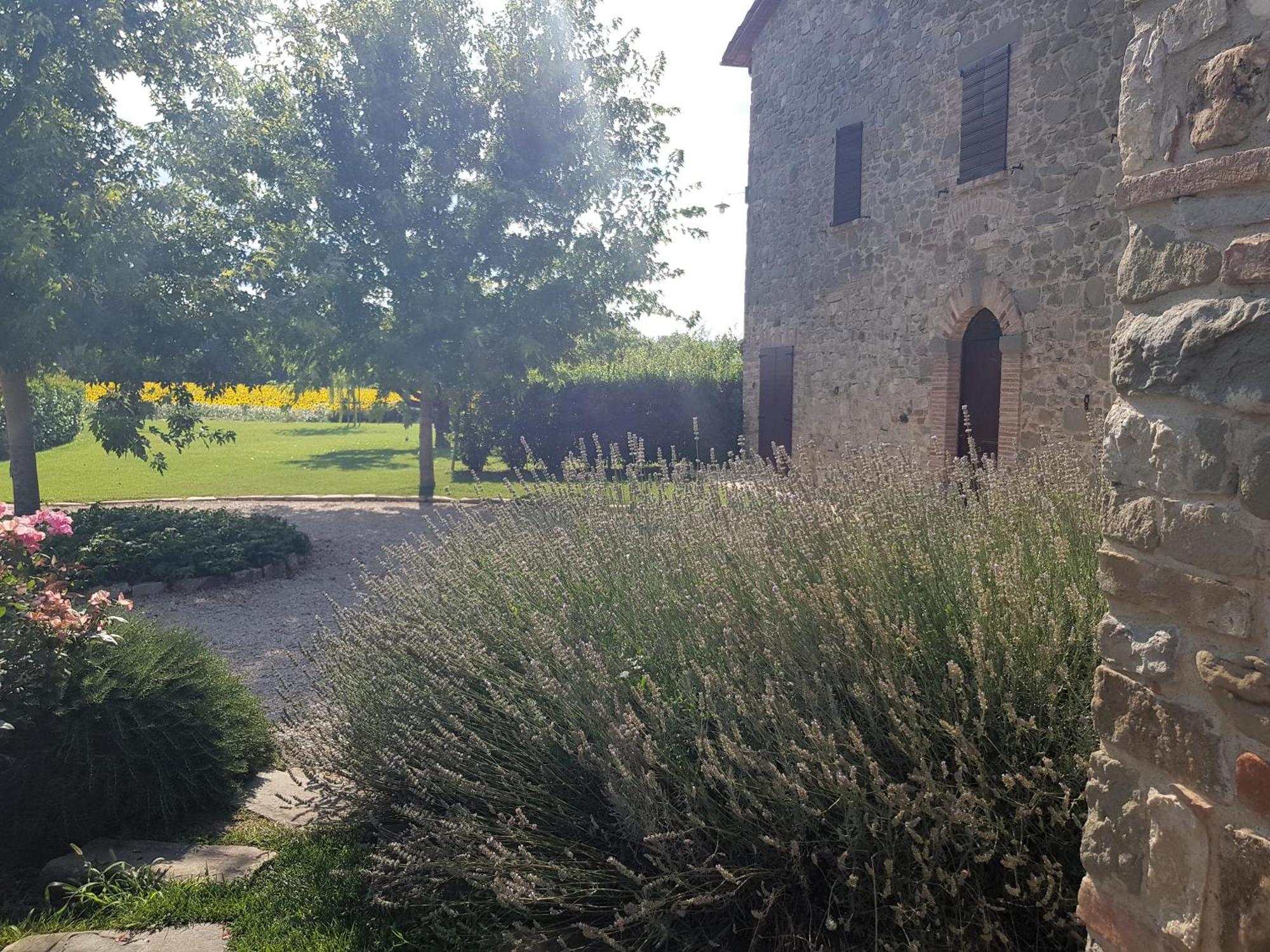 Agriturismo Villa Al Piano Тоді Екстер'єр фото