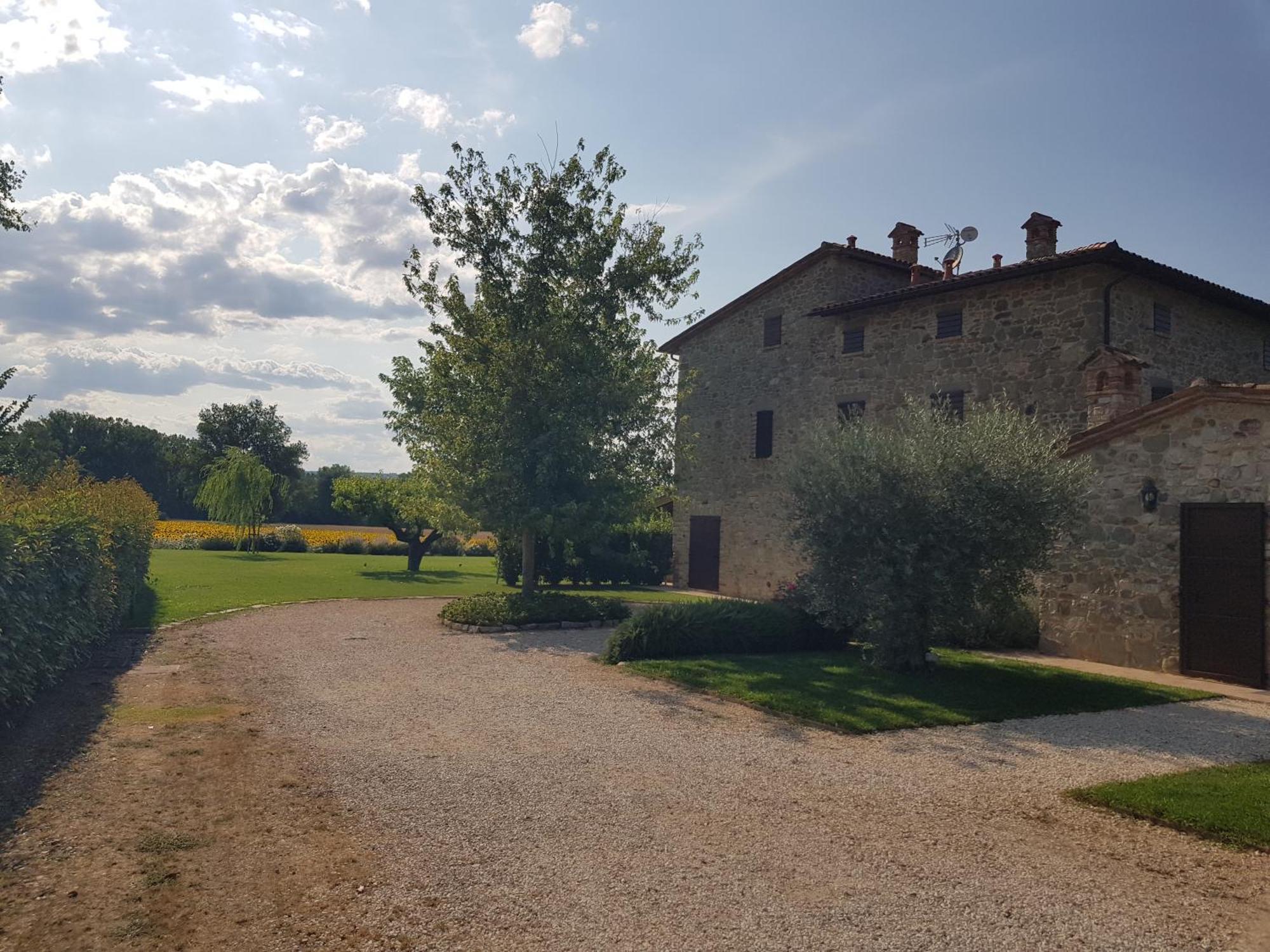 Agriturismo Villa Al Piano Тоді Екстер'єр фото